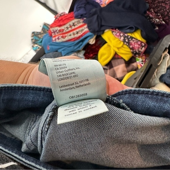 Free People Dark Wash Blue Flare Bell Bottoms Size 24 - Picture 5 of 6